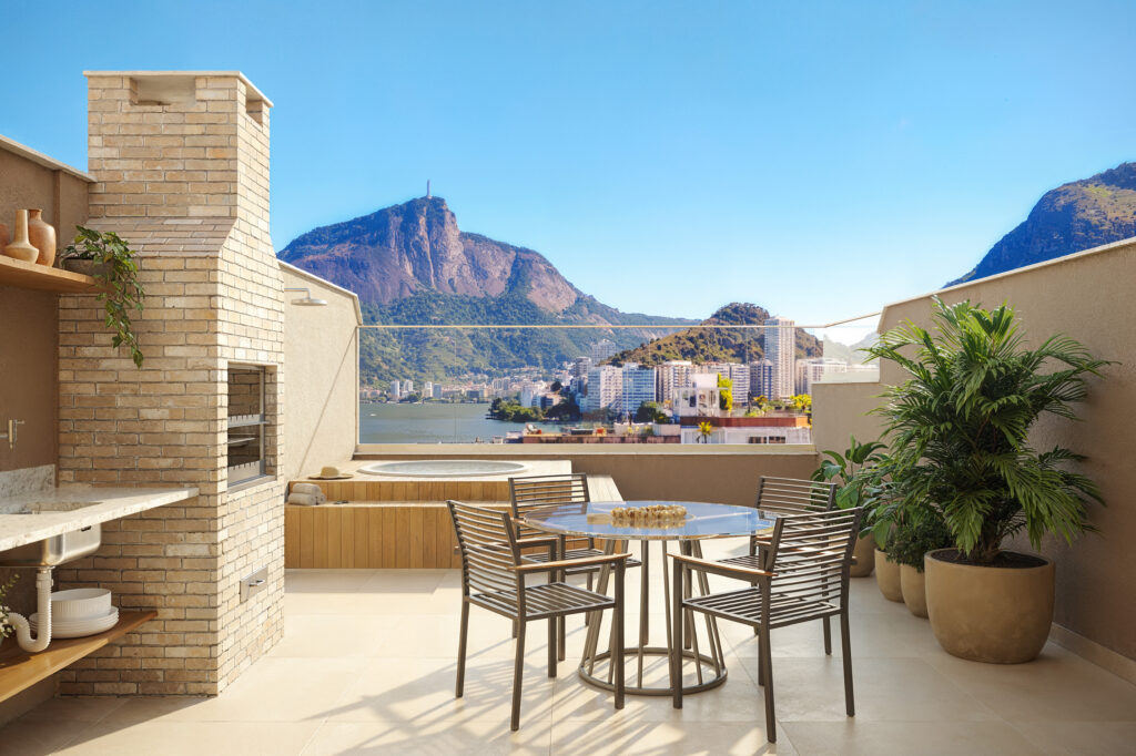 Be-in-Rio-Nascimento-Silva-piscina-vista